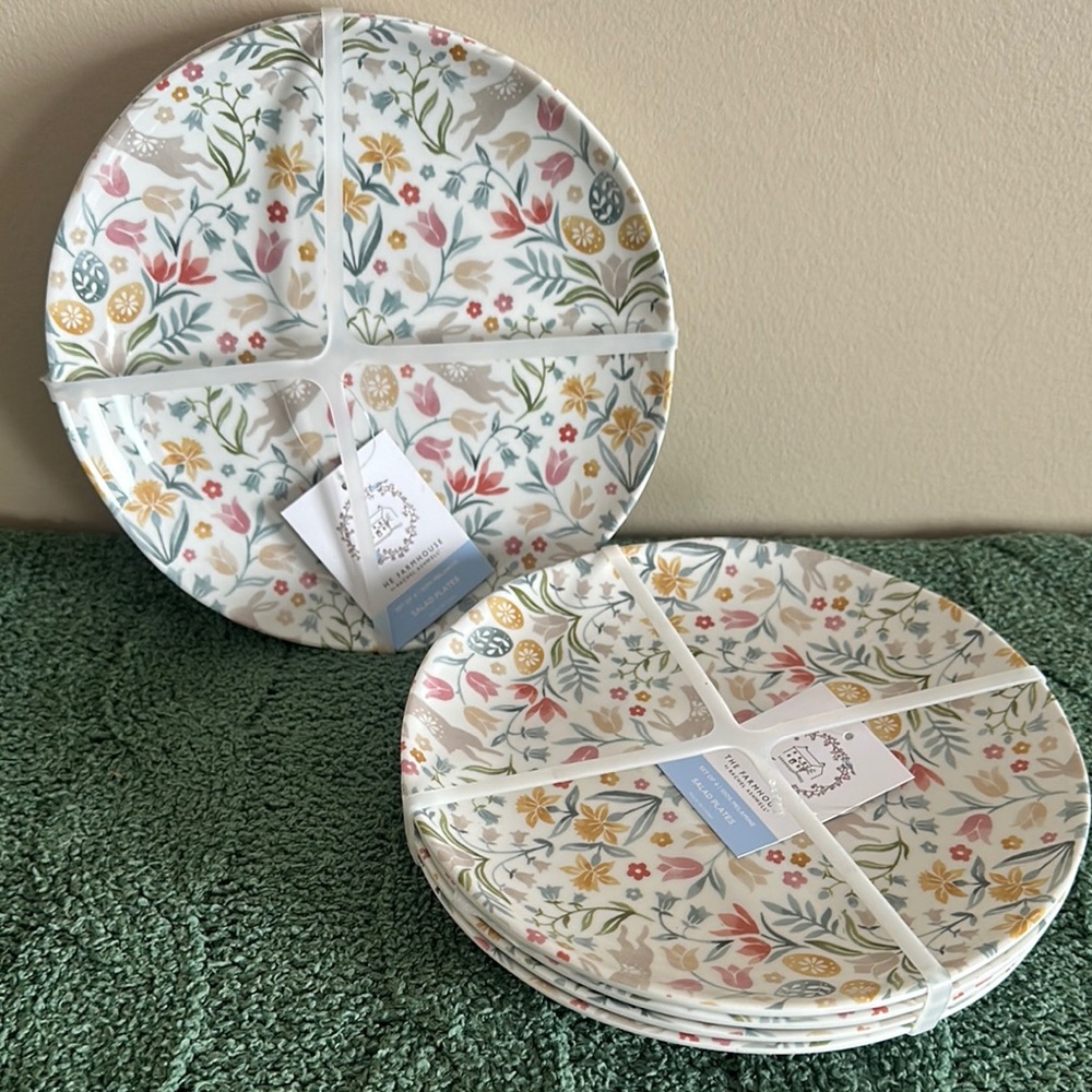 The Farmhouse by Rachel Ashwell Melamine Salad 🥗 Plates Bunny 🐰 NEW